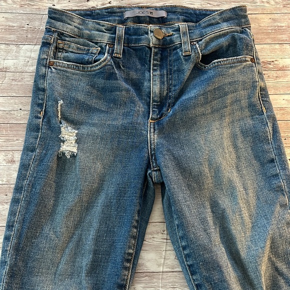 Joes Jeans Medium Wash Distressed High Rise Skinny Ankle Jeans - Picture 2 of 8